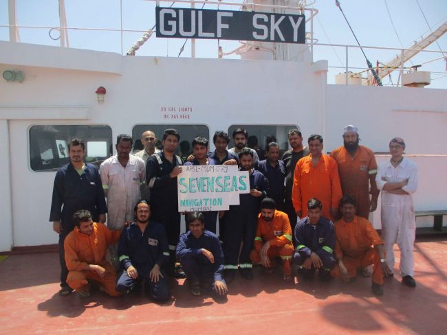 Gulf-Sky-crew "width =" 650 "height =" 488 "srcset =" https://www.eurisles.org/wp-content/uploads/2020/07/Des-preoccupations-sont-soulevees-alors-que-le-navire-MV-Gulf.jpg 650w, https: //www.marineinsight.com/wp-content/uploads/2020/07/Gulf-Sky-crew-300x225.jpg 300w, https://www.marineinsight.com/wp-content/uploads/2020/07/Gulf -Sky-crew-178x135.jpg 178w "tailles =" (largeur max: 650px) 100vw, 650px "/></noscript><img aria-describedby=