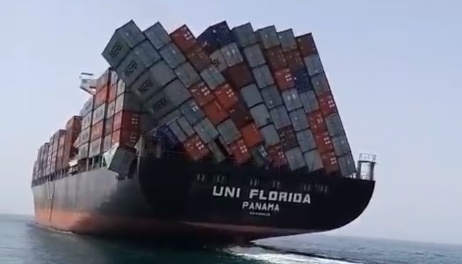 container-collapse "width =" 650 "height =" 372 "srcset =" https://www.eurisles.org/wp-content/uploads/2020/08/Le-navire-UNI-Florida-arrive-aux-Emirats-arabes-unis-avec.jpg 650w, https: // www. marineinsight.com/wp-content/uploads/2020/08/container-collapse-300x172.jpg 300w "data-lazy-tailles =" (largeur maximale: 650px) 100vw, 650px "src =" https: // www. marineinsight.com/wp-content/uploads/2020/08/container-collapse.jpg "/><noscript><img decoding=