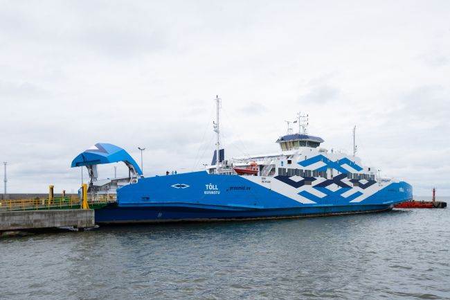 Le port de Tallinn utilisera le premier péage de bateau hybride d'Estonie Kuivastu
