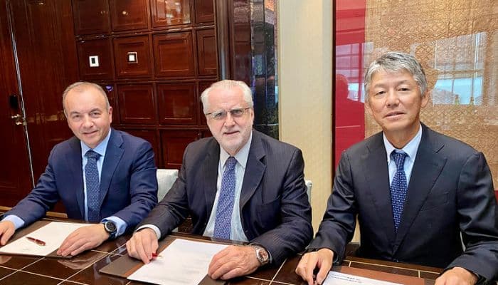 Cérémonie de signature