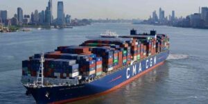 CMA CGM køber flagskibsterminaler i havnene i New York og New Jersey