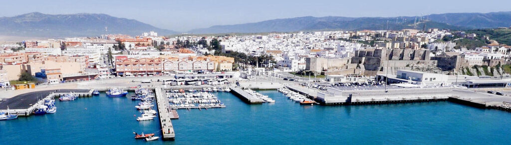 Le port de tarifa est-il ouvert ou fermé